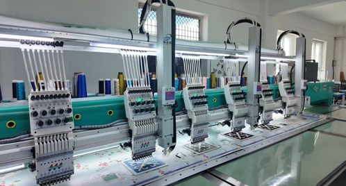 巾幗巧手織就幸福路 特克斯縣小產(chǎn)業(yè)托起婦女家門口的增收夢